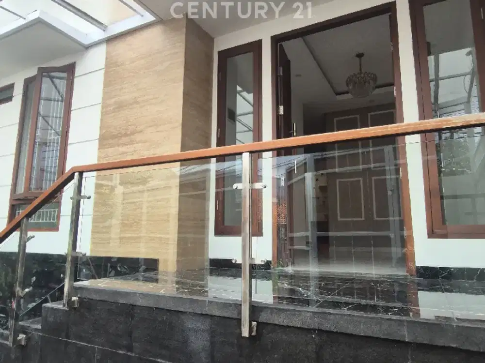 Dijual Rumah Tinggal Modern Minimalis Siap Huni Strategis S9517