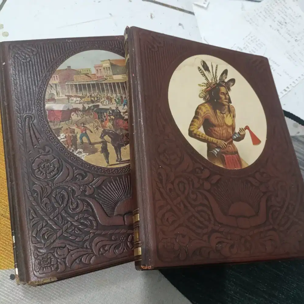 Dua buku pengetahuan sejarah Time Life Books