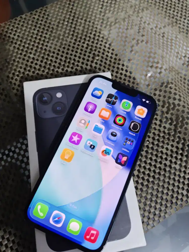 iPhone 13 128Gb all operator jaringan 3 bulan