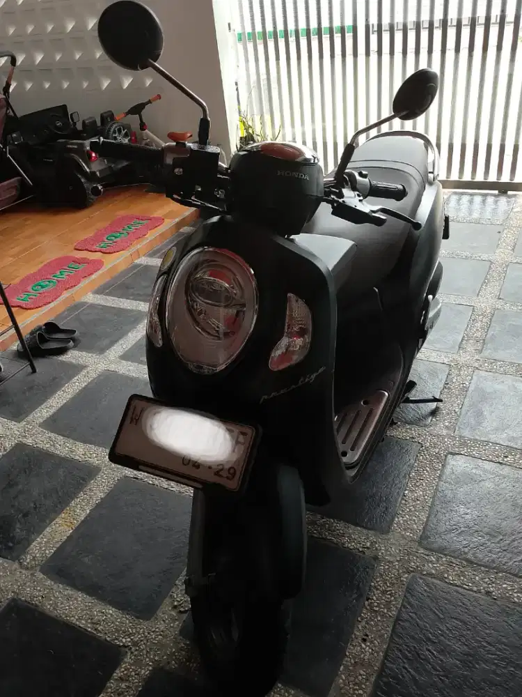 vario 125 scoopy iss