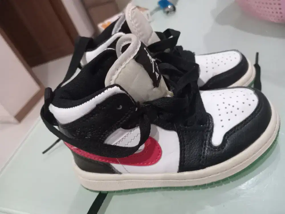 SEPATU NIKE JORDAN BUAT ANAK ANAK.