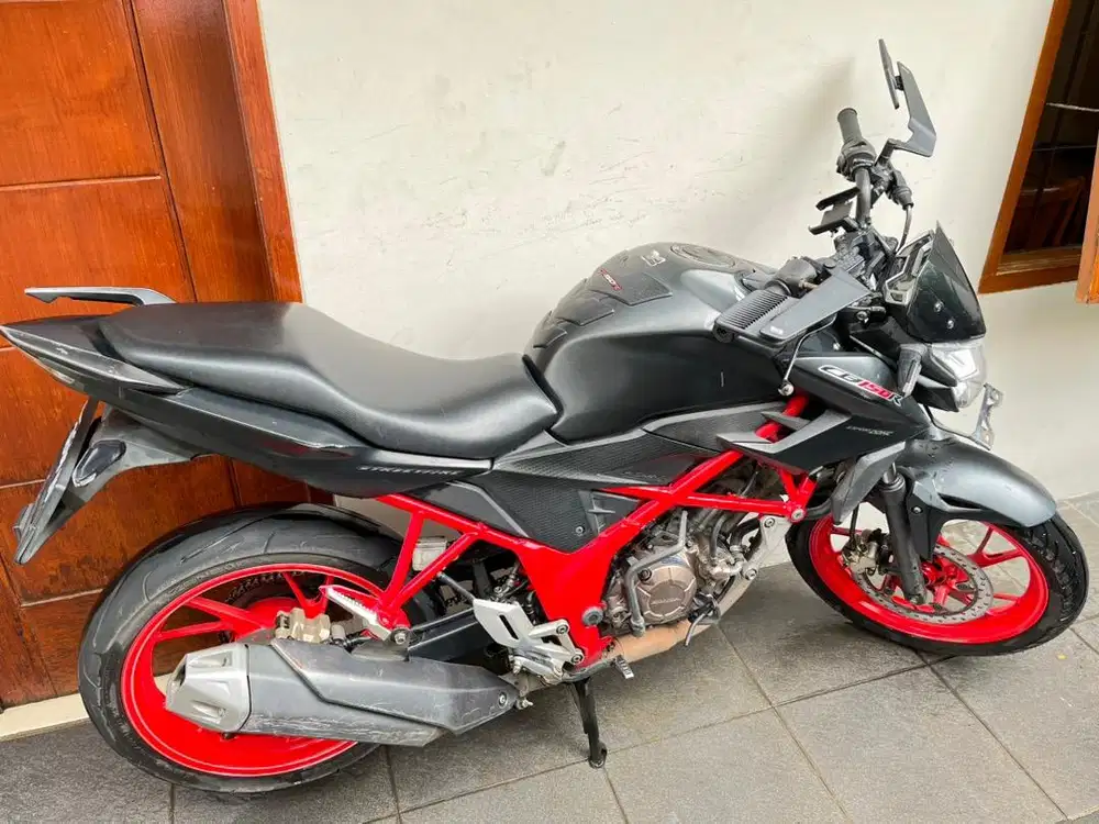 Honda Cb150r v3