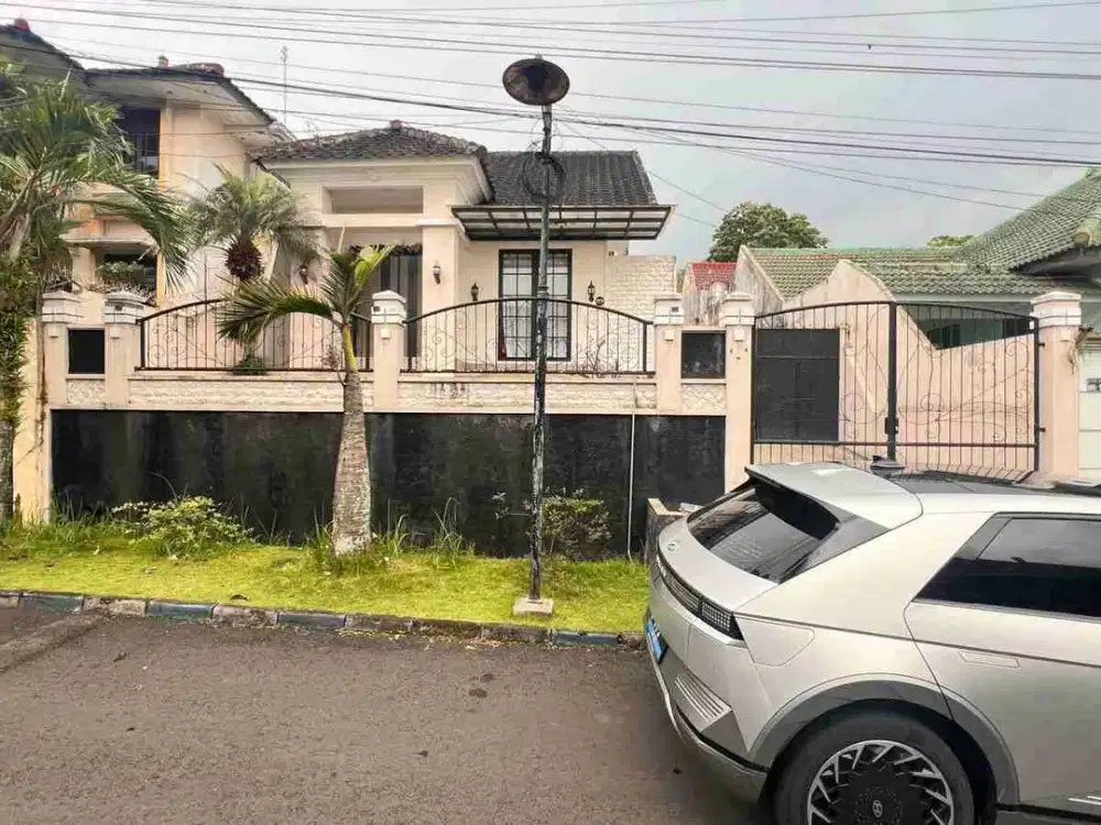 Rumah Bagus Area Perumahan Puncak Dieng Luas 378 m2