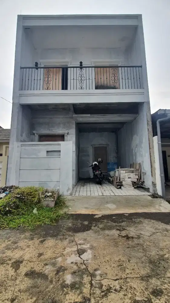 Rumah di Mulawarman Undip Tembalang 2 Lantai