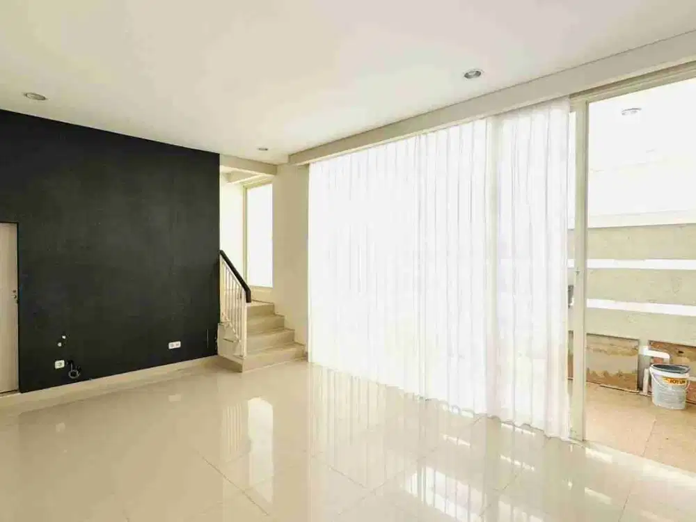 Disewakan Rumah Pakuwon City Long Beach