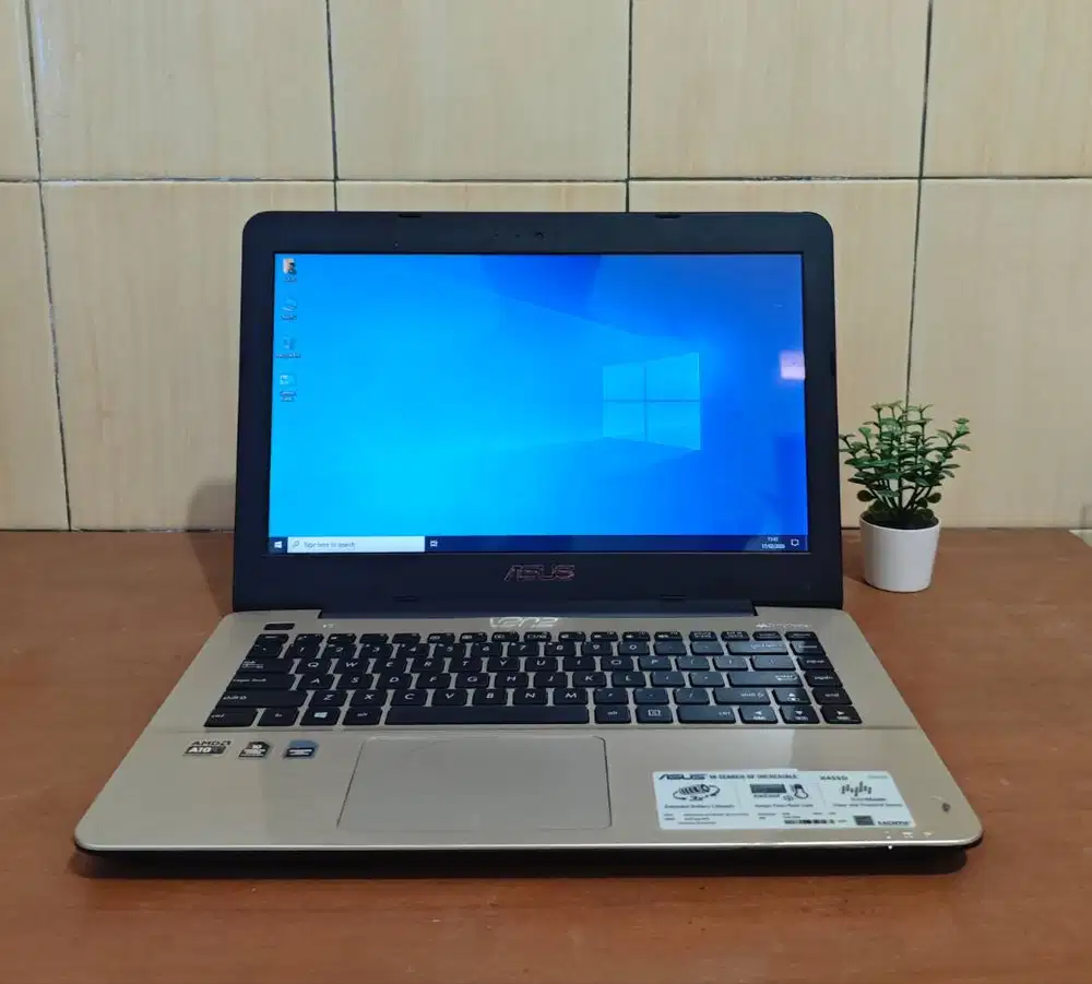 Laptop Asus X454Y | A10-8700P | SSD