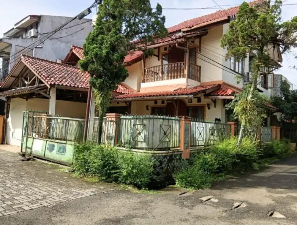 Jual rumah BCC Bukit Cimanggu City hoek