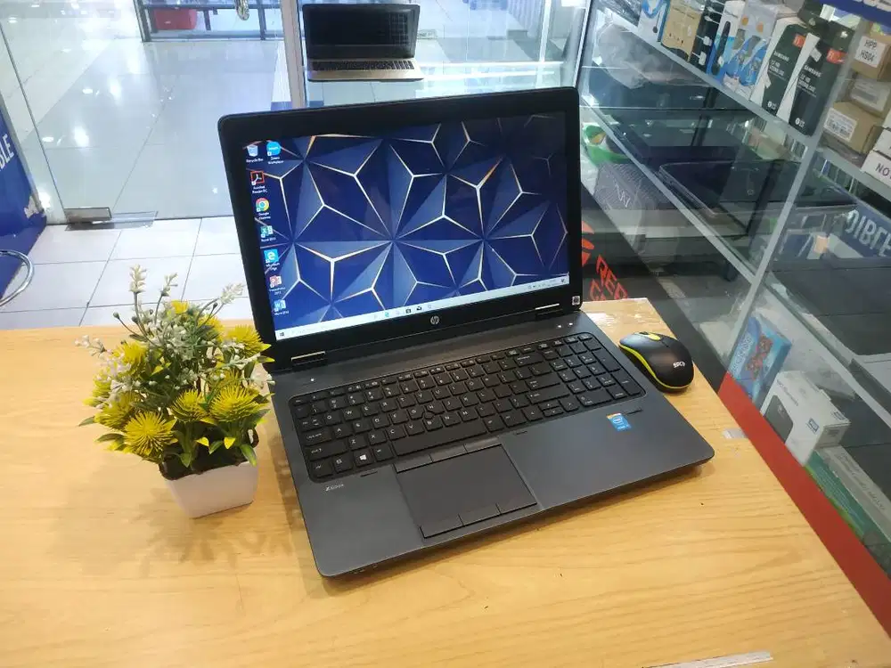 dijual laptop hp zbook 15 g2 core i7 ram 16gb