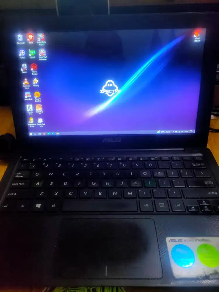 NOTEBOOK ASUS E202S CELERON N3060 RAM 2GB HDD 500GB