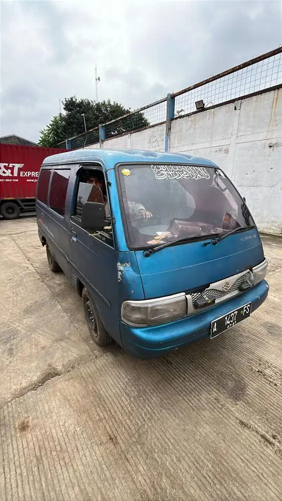 Suzuki Futura 2000 Bensin