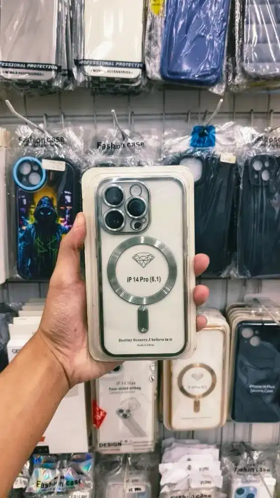 Cading iPhone 14 Pro