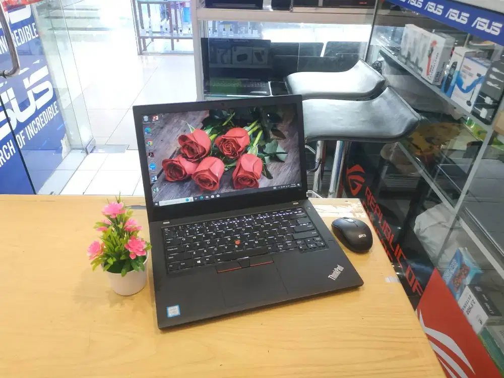 dijual laptop lenovo thinkpad T480 core i7 gen 8