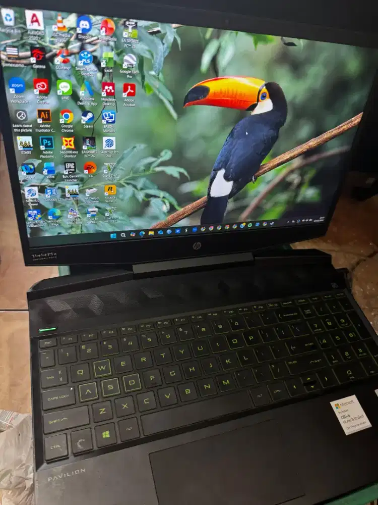Laptop HP Pavilion 15 - DK1041 Black. Intel i7 10750H. NVidia GTX1650.