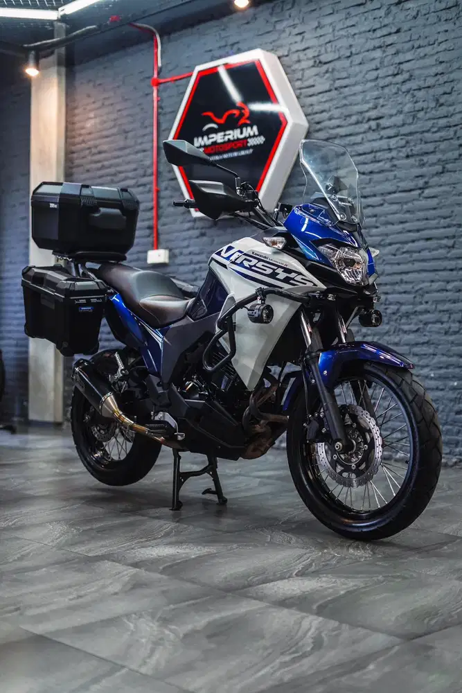 Versys x tourer 250 Blue in White