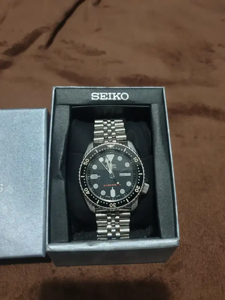 Jam tangan Seiko 5 sports
