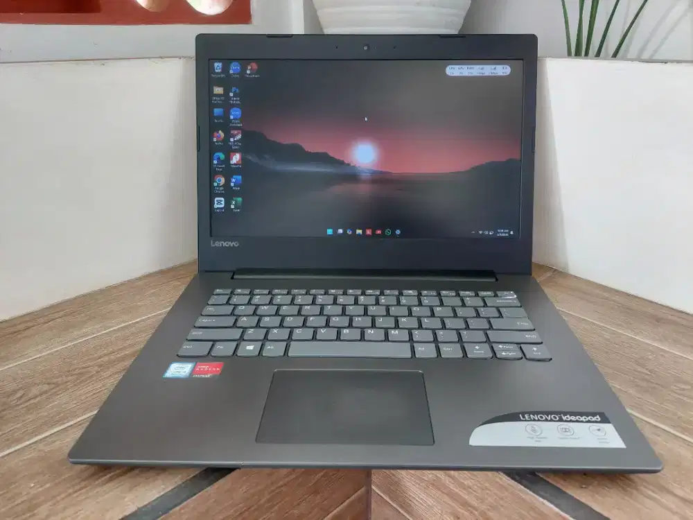 Laptop LENOVO IdeaPad Slim 330-14IKB Core i5 VGA 8/256GB MULUS