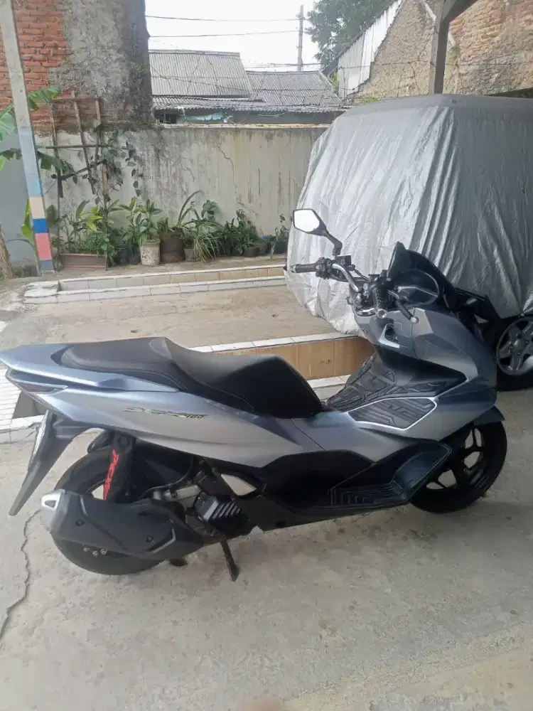PCX CBS tahun 2023 mulus kumplit pajak panjng