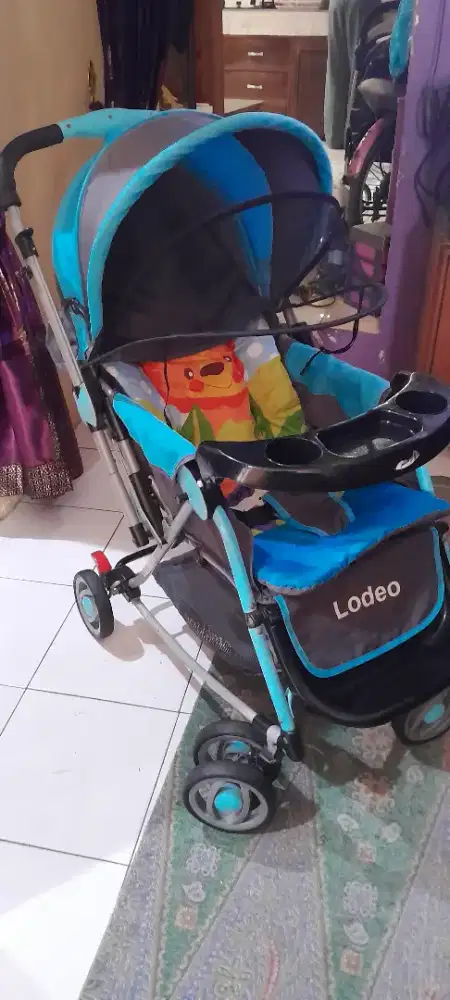 Stroler babydoes loco bisa dorong dua arah