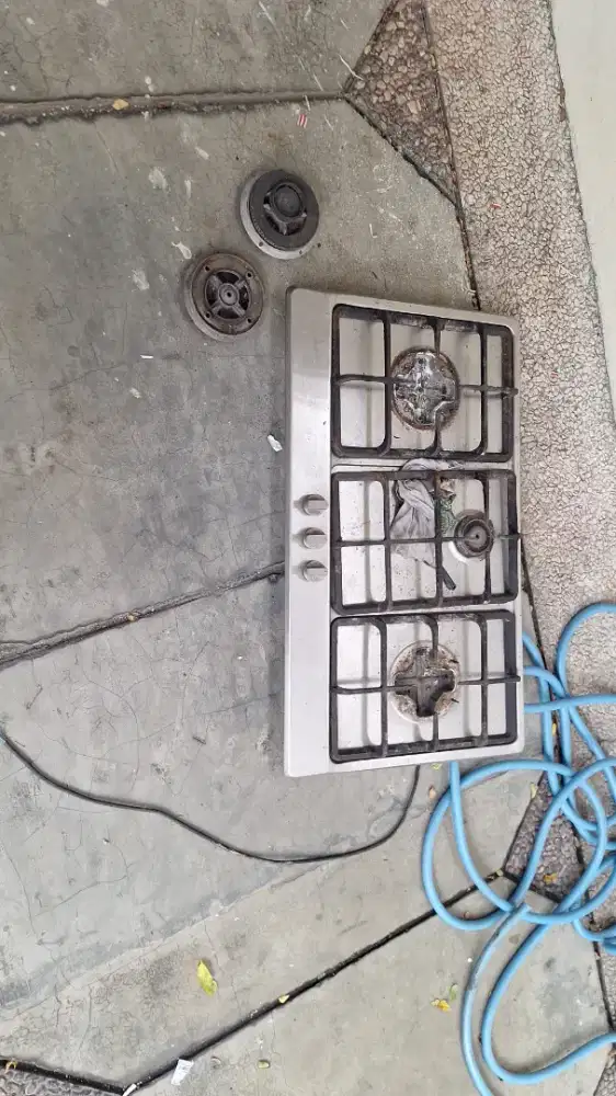 Kompor gas  model tanam 1 set dengan cooker hood