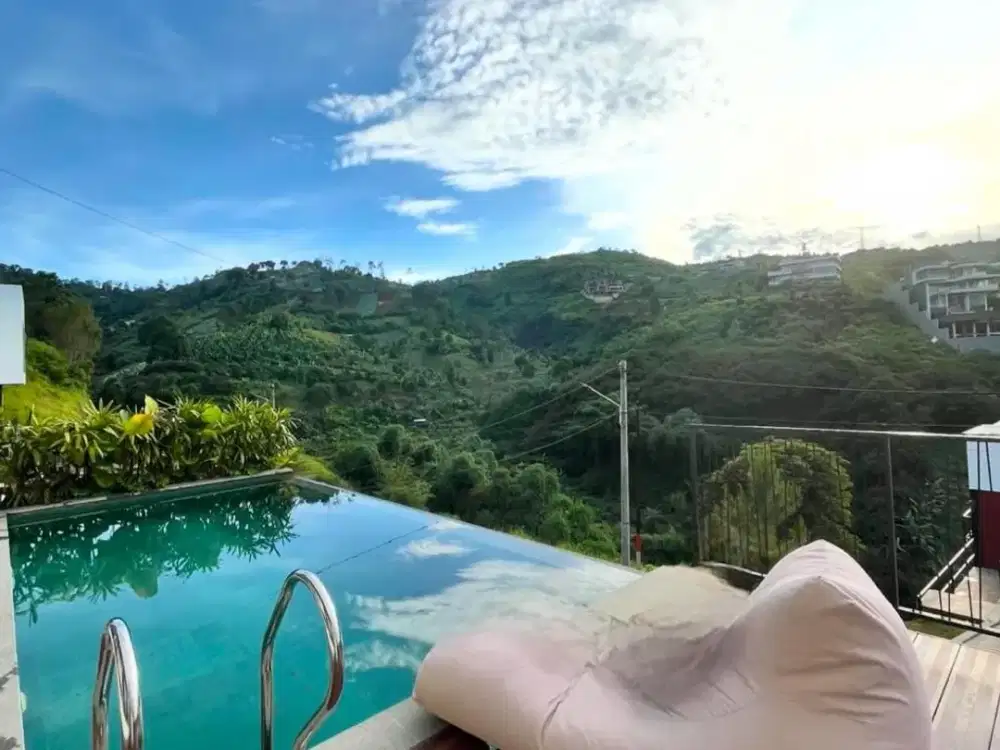 Dijual Villa Aktif Mewah View Hijau Dago Village