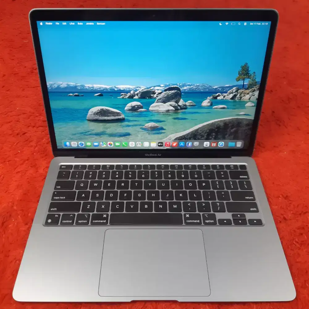 Macbook air m1 2020 ram 8gb ssd 256gb siap pakai bisa cod