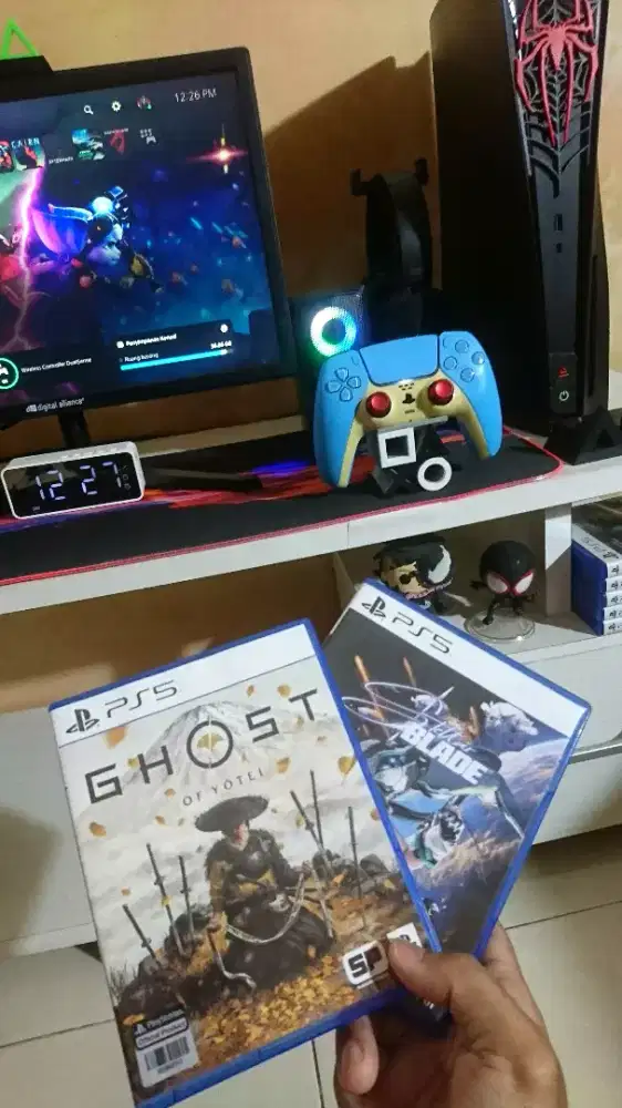 Paket BD/kaset game PS5 Eksklusif seken like new.