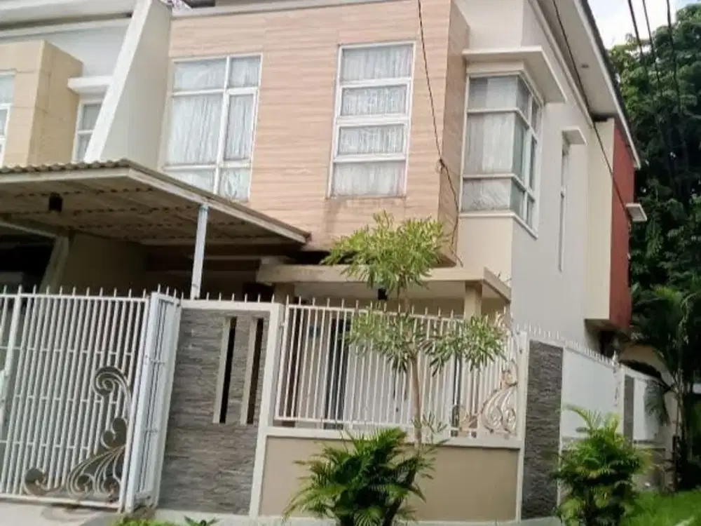 JUAL RUGI RUMAH MANYAR INDAH RESIDENCE SIAP HUNI  FULL FURNISHED 2 LANTAI