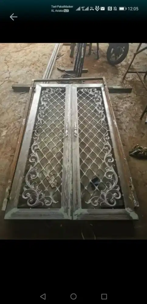 Pintu besi minimalis kelasik