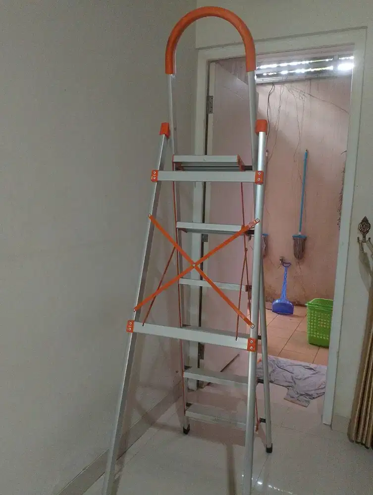 Tangga Alumnium masih sangat baru