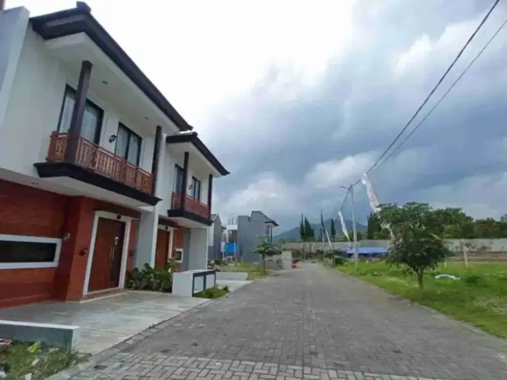 Villa 2 lantai view pegunungan dan kota batu