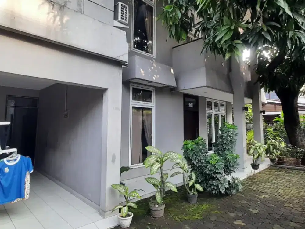 Dijual cepat  Rumah Hoek di Kav Dki Pondok Kelapa jakarta timur