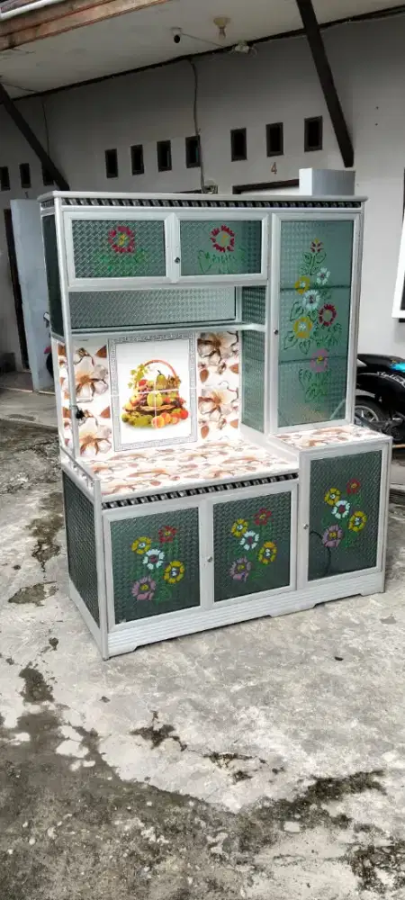 Lemari dapur atau lemari kompor keramik 3 pintu jumbo