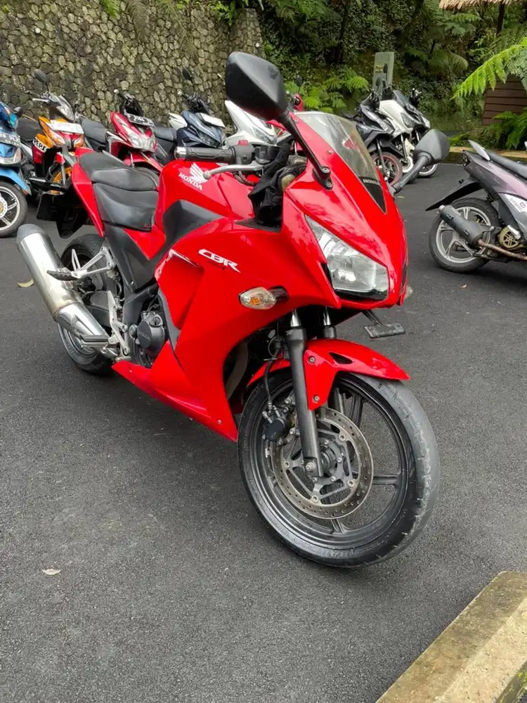 Honda CBR 250R K33 Dual Keen 2014 Murah!