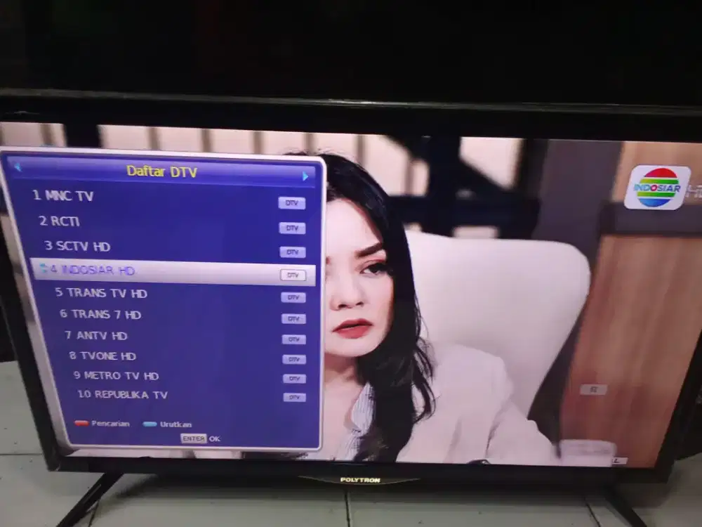 Polytron LED TV 32 inchi digital Mulus