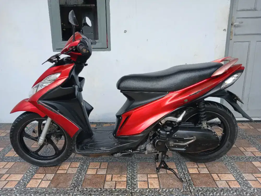 Suzuki skydrive 2010,lengkap,stater on,mesin cvt halus,tdak ada rembes