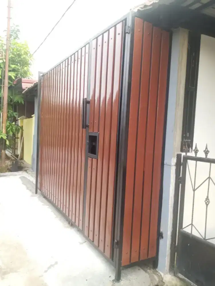 Pintu dan pagar rumah