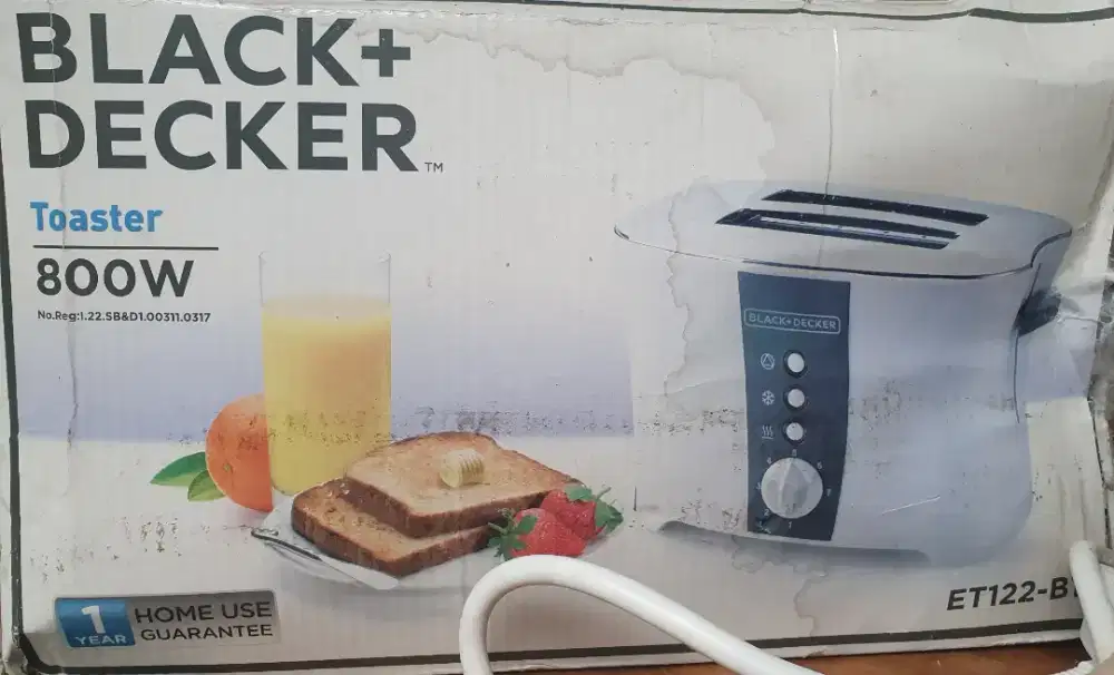 BLACK DECKER  TOASTER ROTI 800W