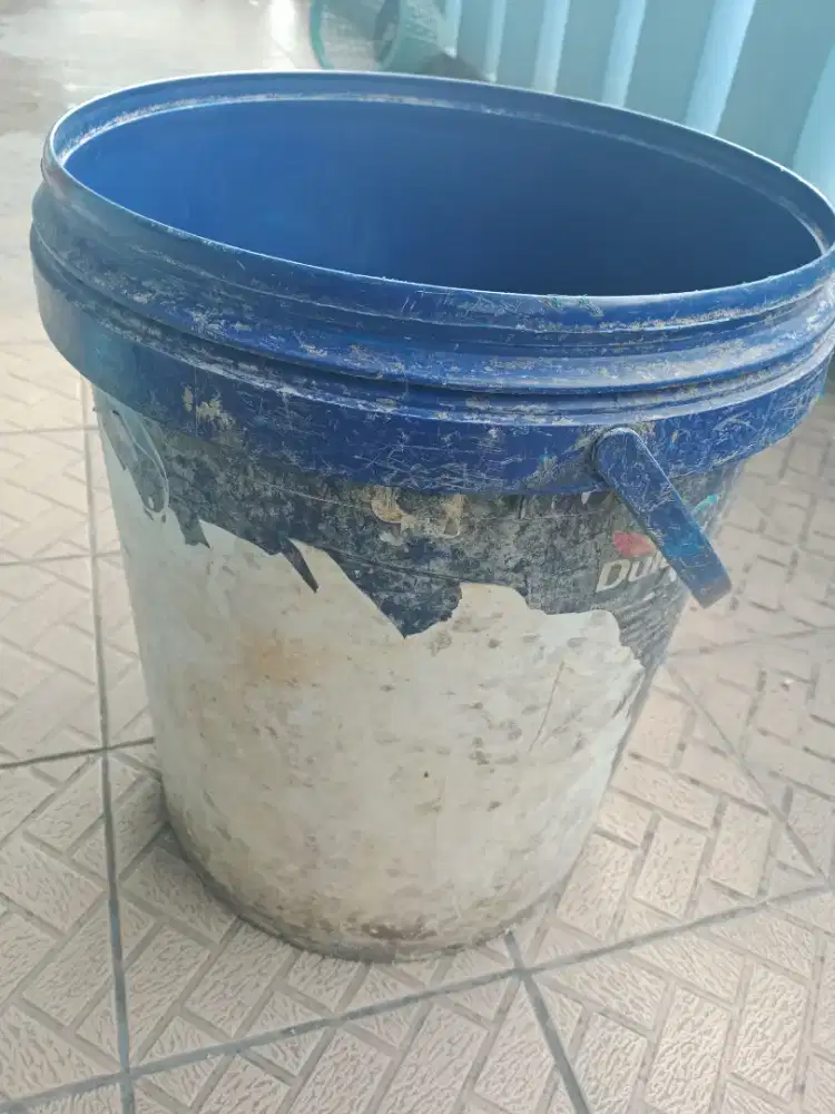 Gratis ember cat besar