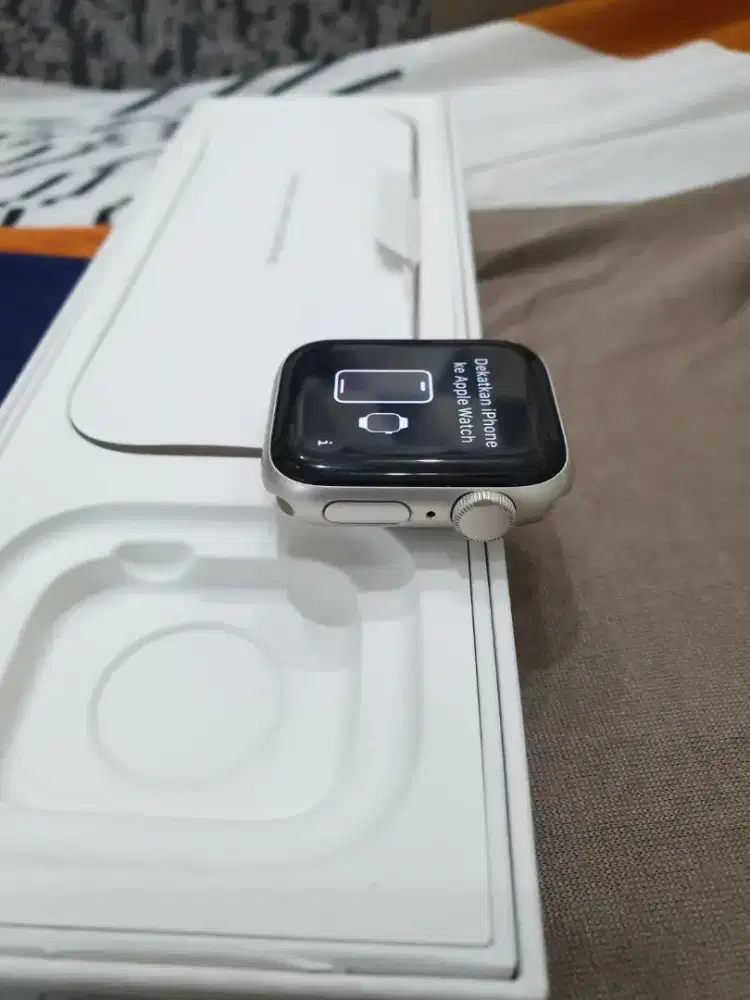 Apple Wacth SE 2 ibox 40mm Mulus lengkap