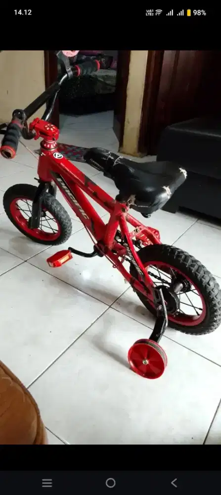 Jual sepeda cowok ukuran 5 tjn ?masih layak pke