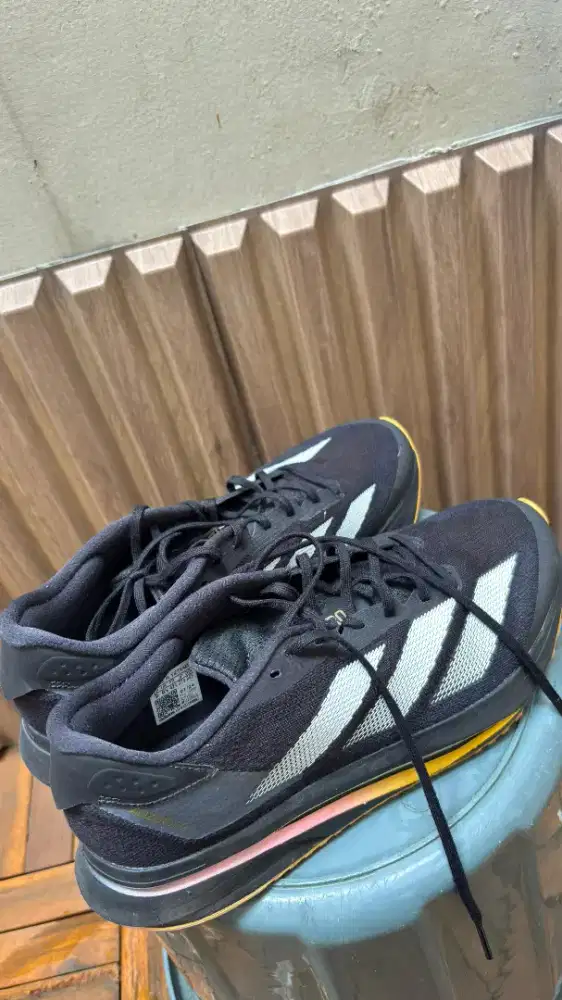 DIJUAL ADIDAS ADIZERO SL 2