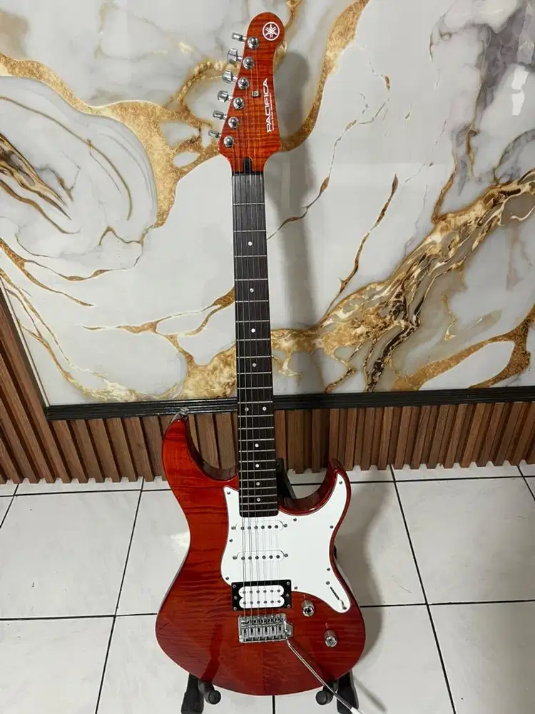 yamaha pacifica 212vfm original likenew