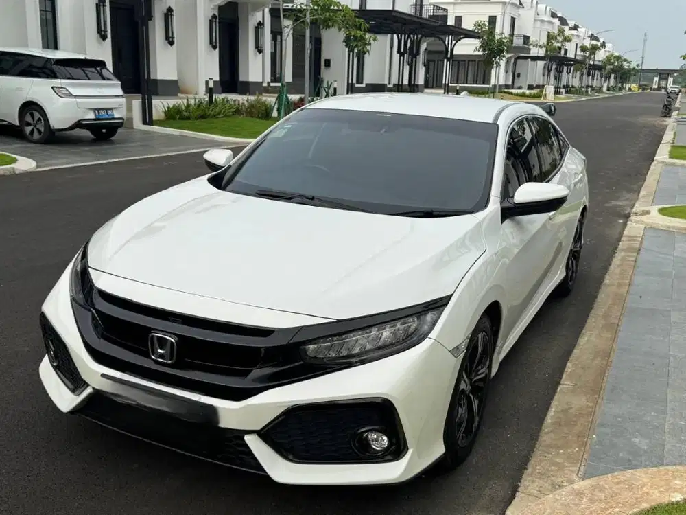 Honda Civic Hatchback 1.5 E 2018