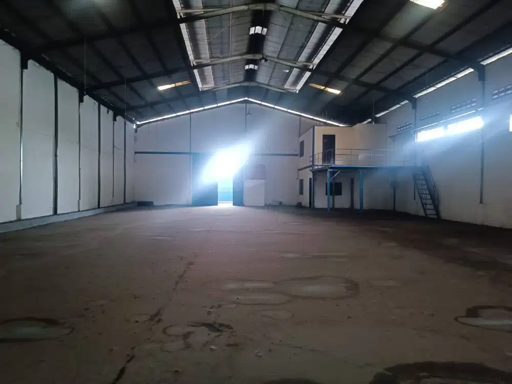 Disewakan Gudang Bagus Siap Pakai Osowilangun Permai Surabaya