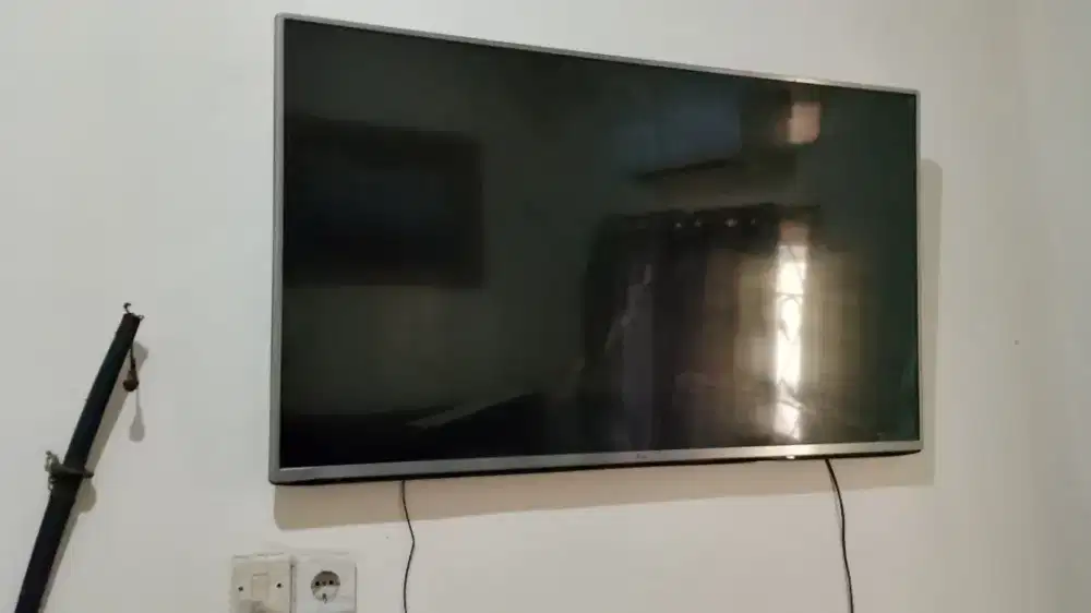 TV Digital LG 49 kondisi nyala suara jernih LCD rusak