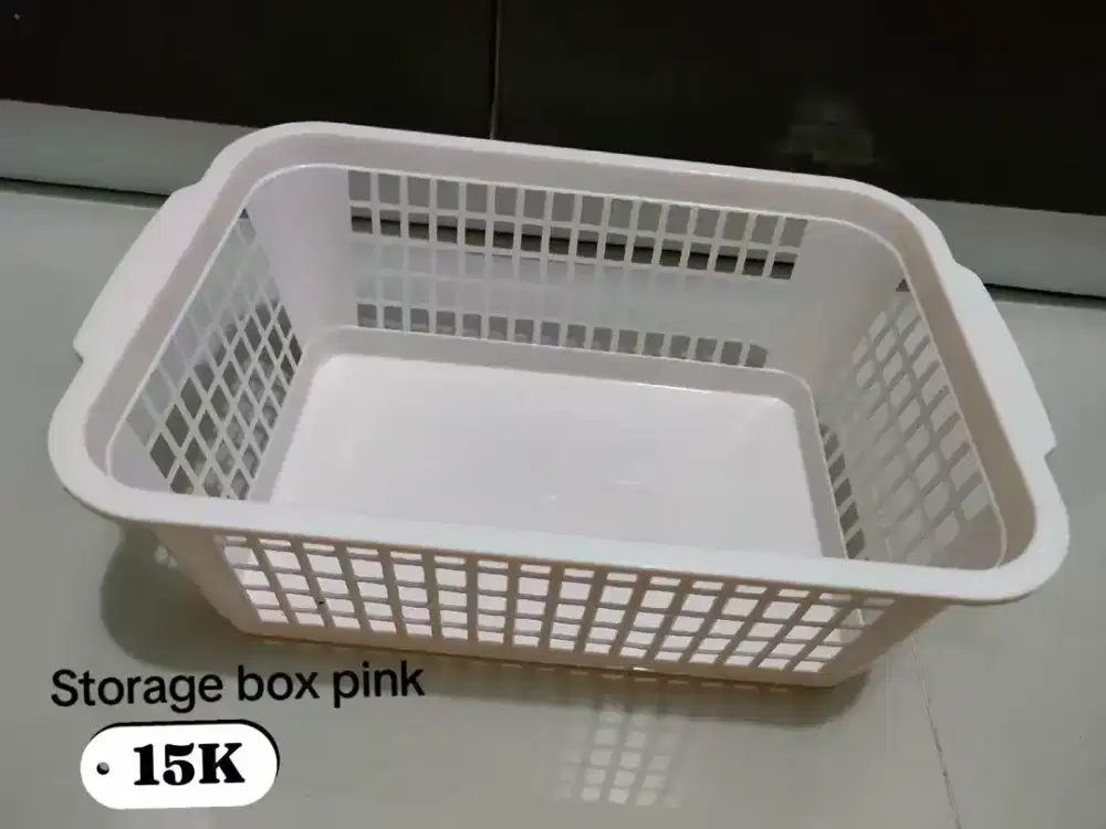 Storage box (pink)