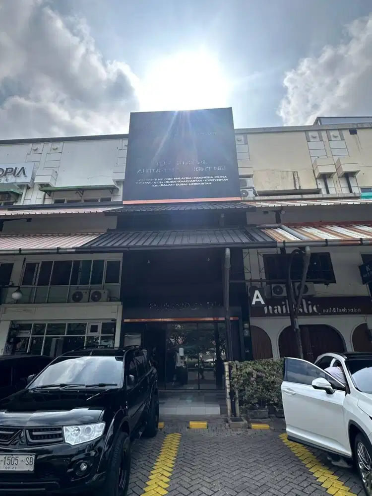 Dijual Ruko Plaza Graha Famili Loop Komersial Surabaya Barat