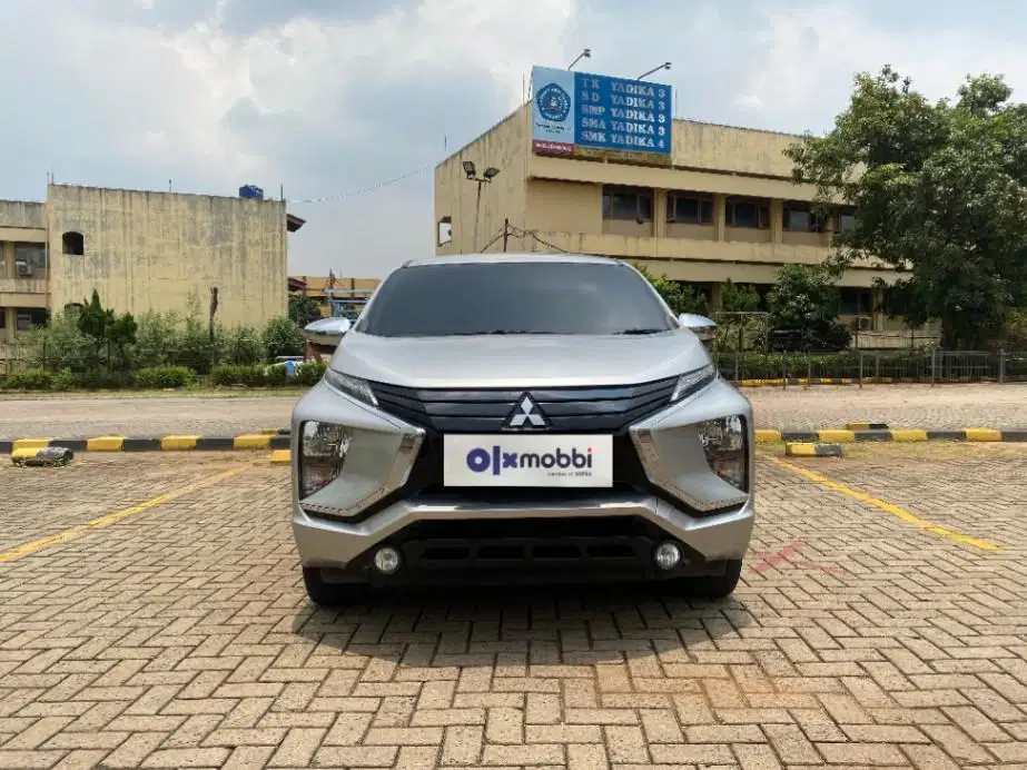 TERMURAH Mitsubishi Xpander 1.5 Exceed Bensin-AT Silver 2018