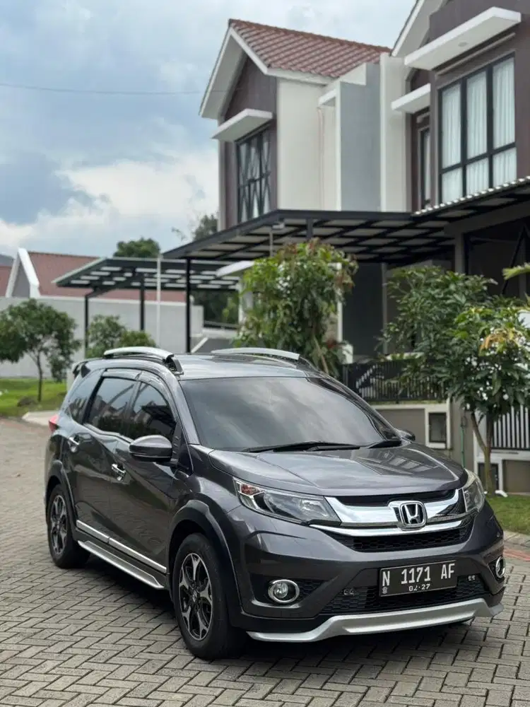 Honda BRV E Prestige 2016 pmk 2017