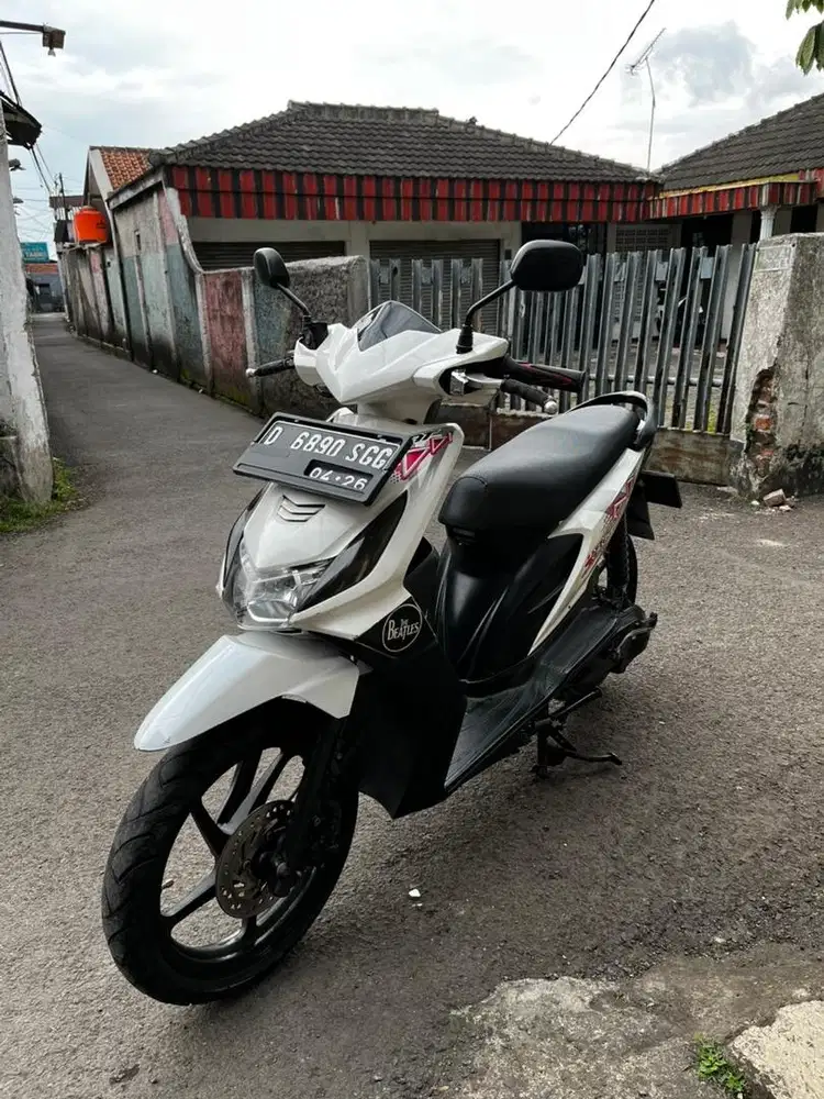 Honda beat karbu 2011 mulus ori